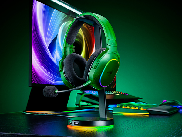 Razer Barracuda X Chroma Wireless Gaming Headset: 2.4GHz