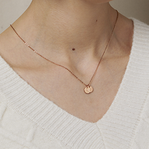 personalized coin necklace engraved name necklace custom rose gold