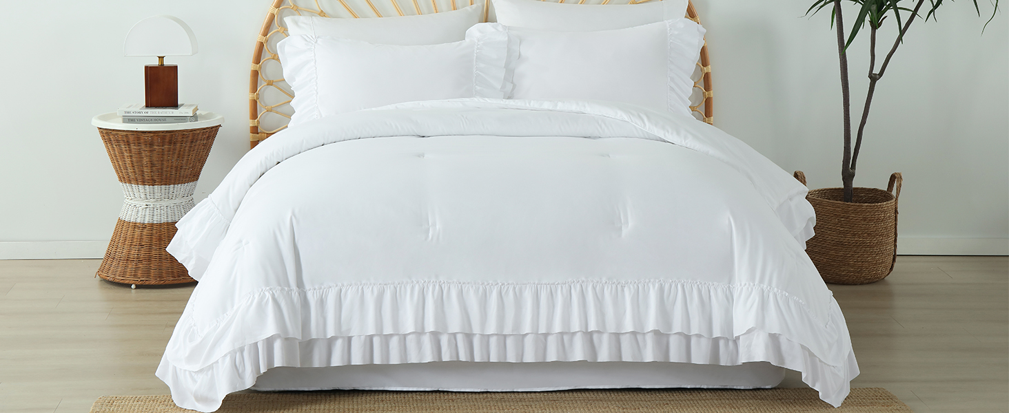 Holawakaka White Ruffle Comforter Set Queen, Lightweight