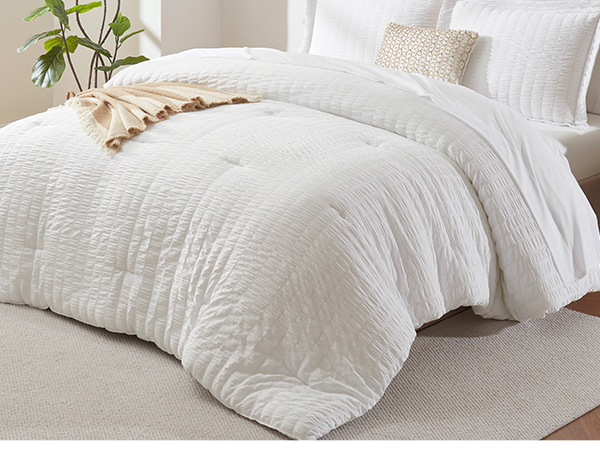 ブランケット7 Amazon.com: CozyLux King Size Comforter Set Light Blue