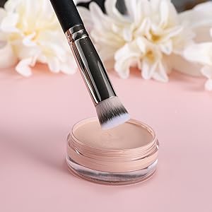 concealer brush