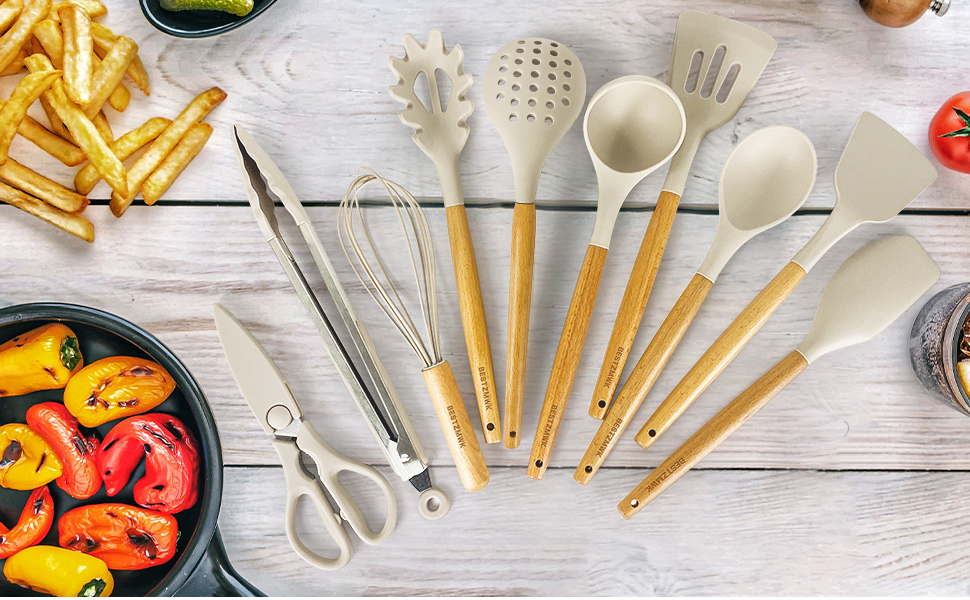 kitchen utensils set