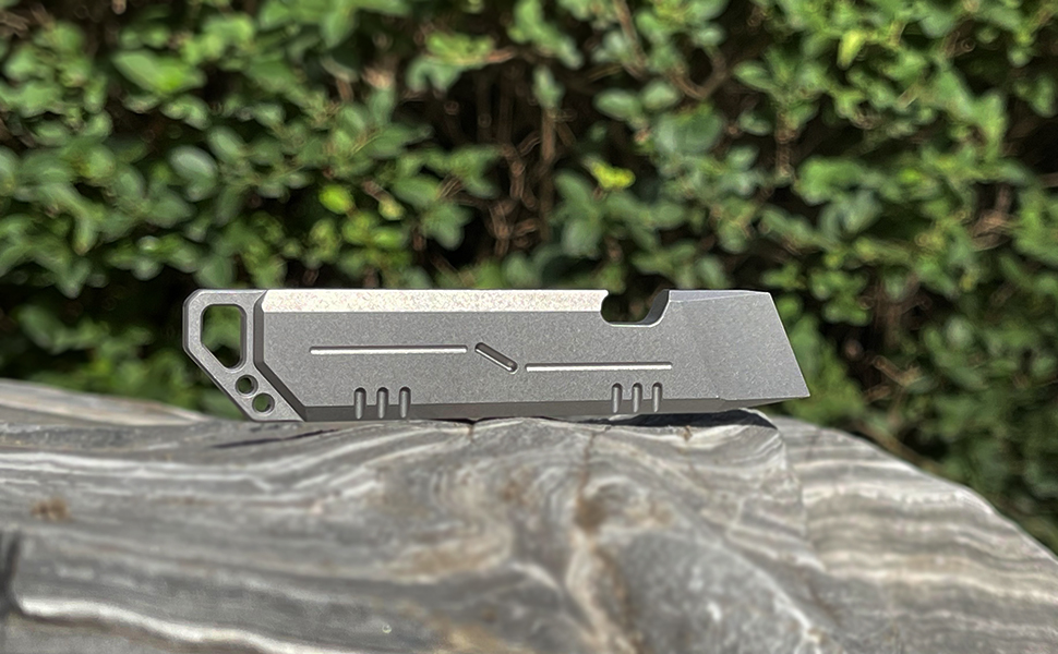 Titanium Pry Bar EDC Crowbar Multi Ti EDC Tool Multifunctional Bottle