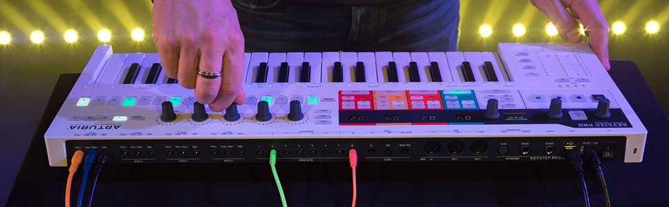 Amazon | ARTURIA MIDIキーボード コントローラー KeyStep Pro