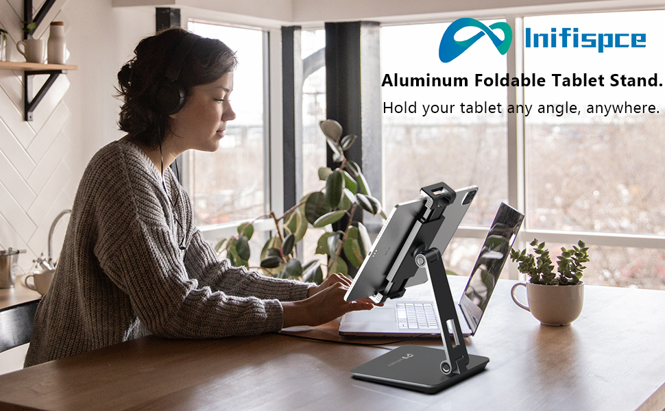 Foldable tablet stand