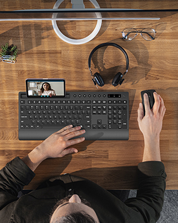 Wireless keyboard and mouse combo