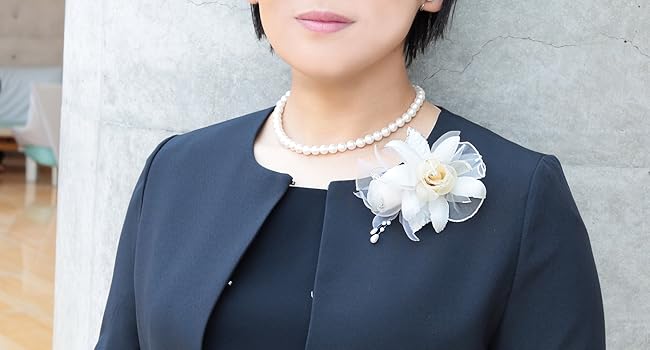 美品ete ✳︎ピアス フローレット フォーマル　入学卒業　七五三　フラワー Cream dot. 【全品送料無料⇒10月13日23：59迄】ブローチ