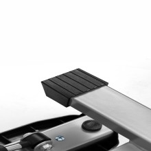 Wide footbed for stability and high load capacity