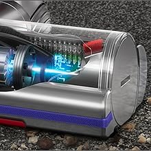 Automatically deep cleans carpets