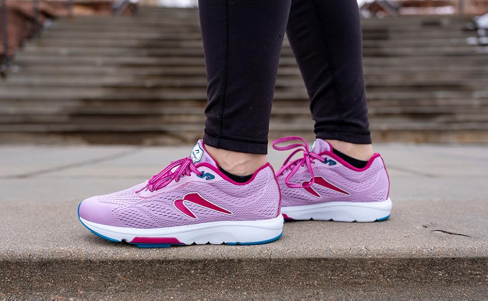 Amazon.com | NEWTON Running Women's Gravity 13 Running Shoe