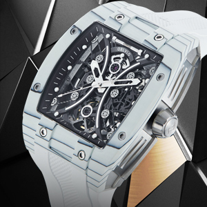 Carbon Fibre bezel, Skeleton dial