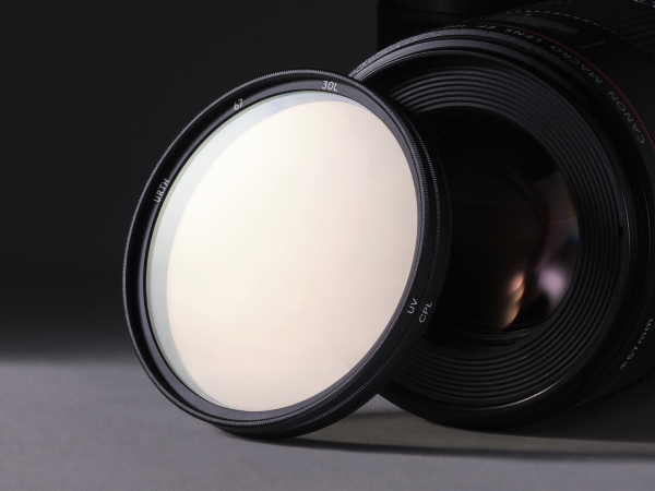 Amazon | Urth 82mm 磁気UV + 円偏光 (CPL) レンズフィルター