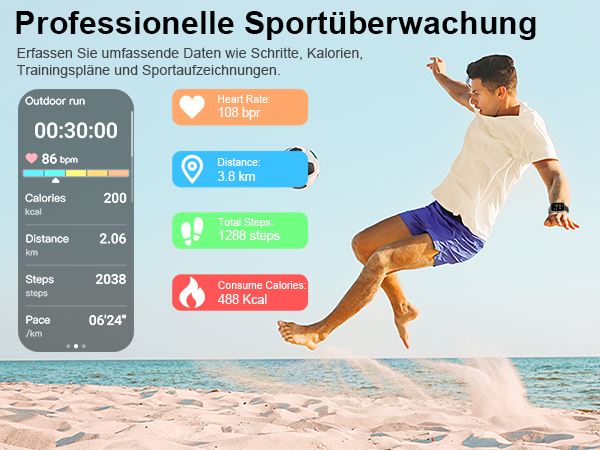 Ein Mann, der am Strand gegen einen Fußball tritt
