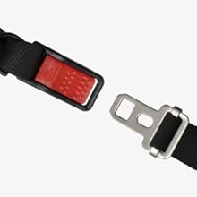 ワンタッチバックルのクローズアップ。着脱がしやすいワンタッチ式バックルの様子