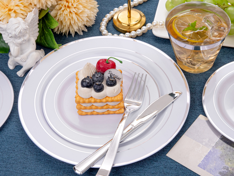 white plastic plates