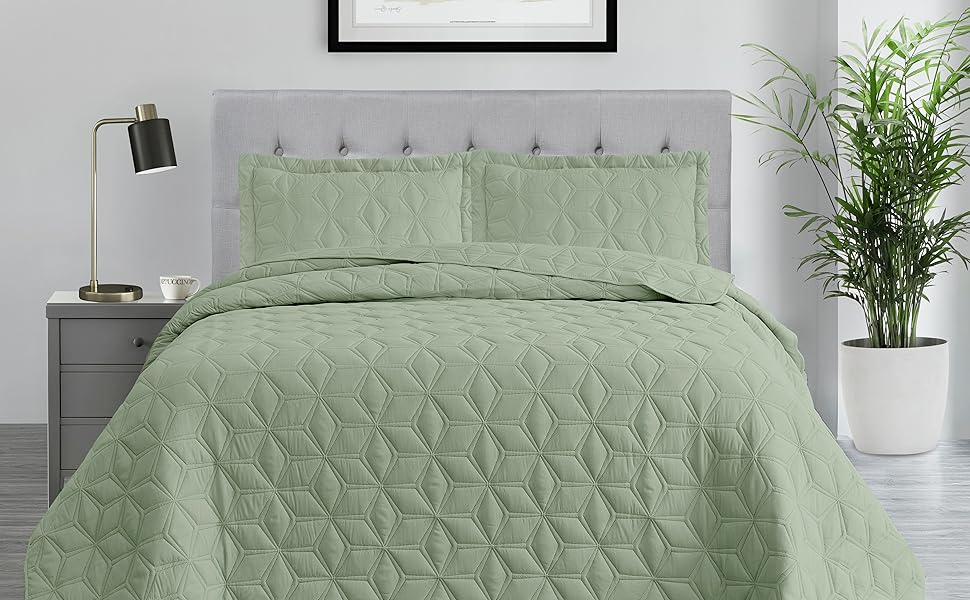 PHRIXUS Beige Bedspread King (118"x106") Lighweight Quilt, Summer Microfiber Cal