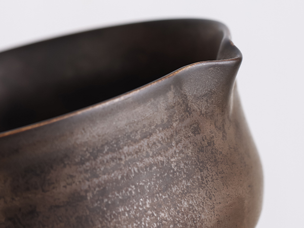 matcha bowl with spout