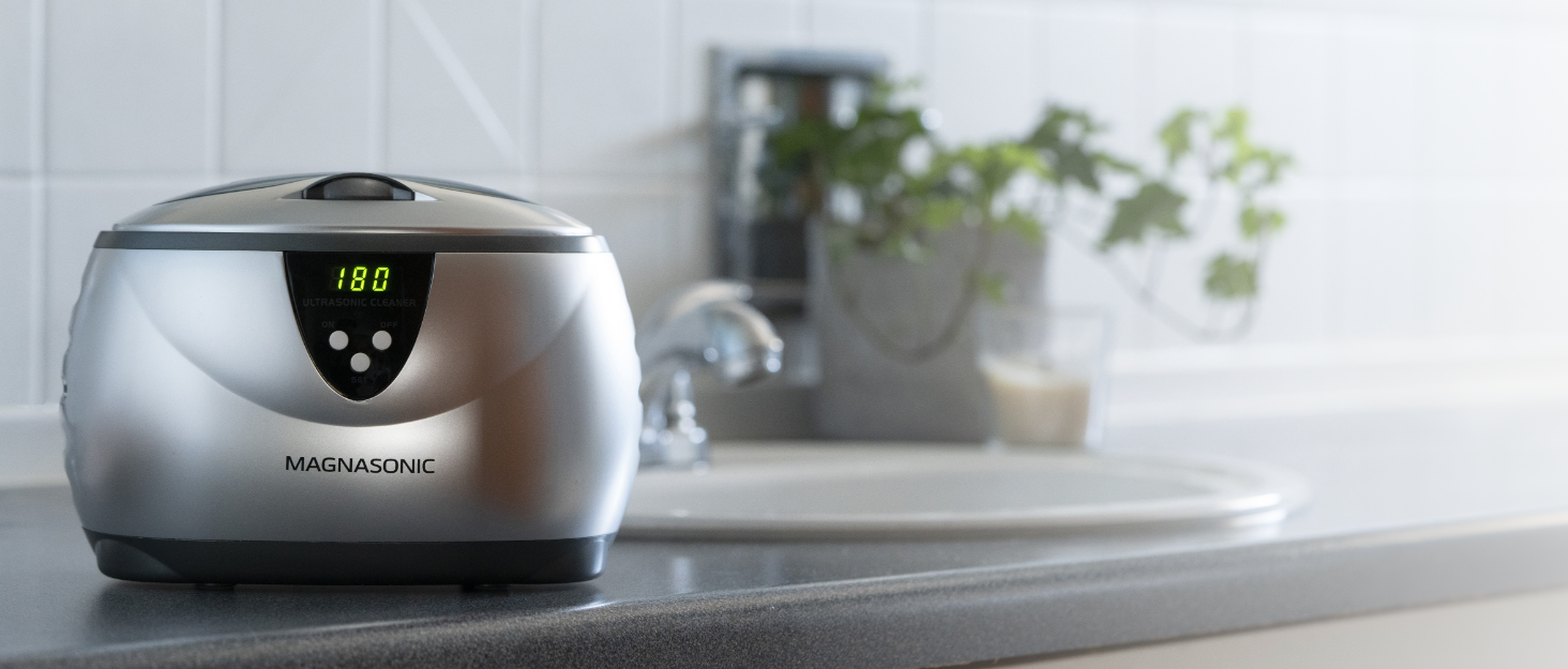 Magnasonic ultrasonic jewelry cleaner
