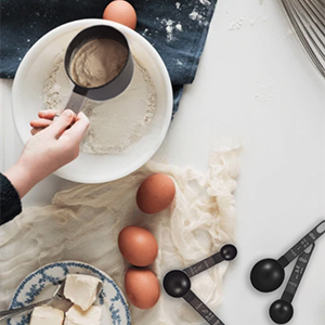 Measuring Cups and Spoons Set