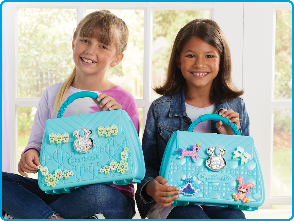 Amazon | アクアビーズ DX キャリーバッグ+5000ビーズキラキラバケツ