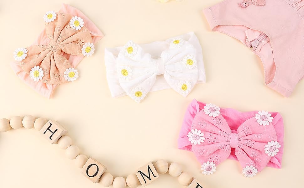 The baby headbands including 3 colors to fit different outfits