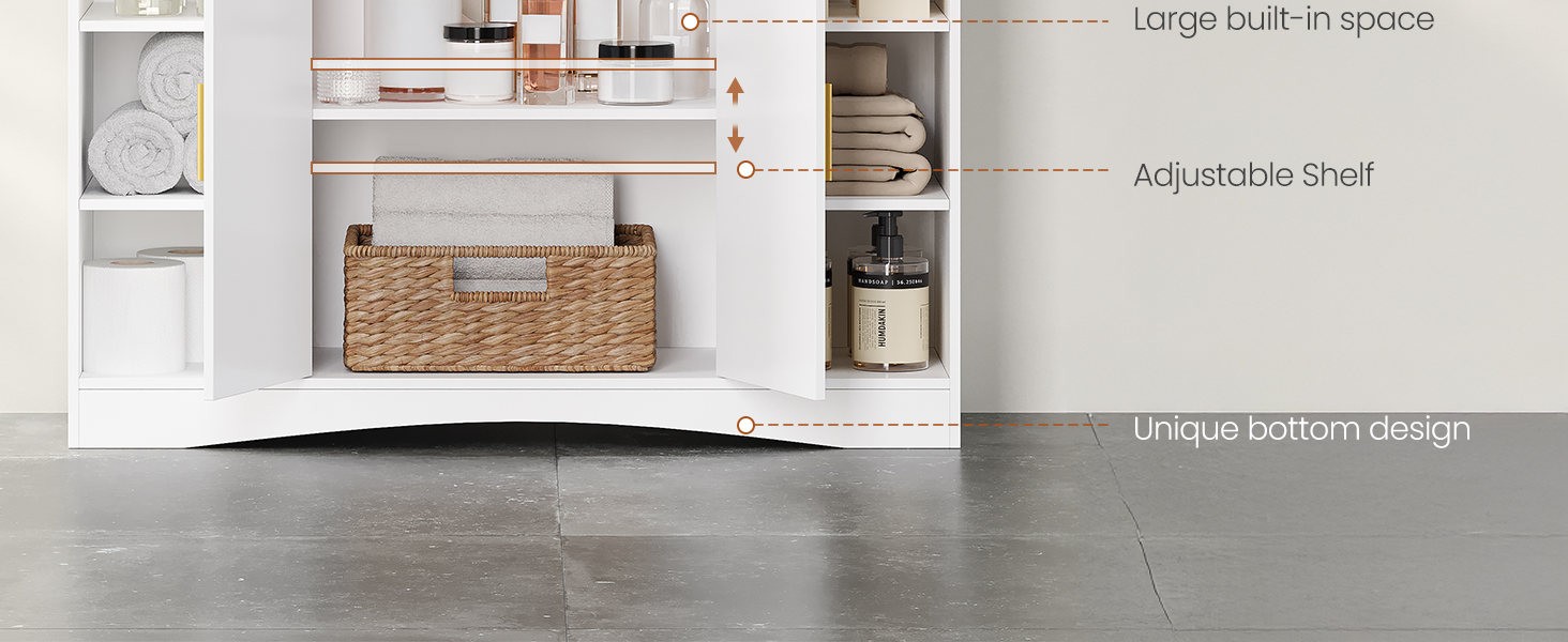 Weißer Aufbewahrungsschrank mit offenen Türen, die Regale freilegen, einem geflochtenen Korb und beschrifteten Merkmalen wie „Großer Einbauraum“, „verstellbares Regal“ und „Einzigartiges Bodendesign“