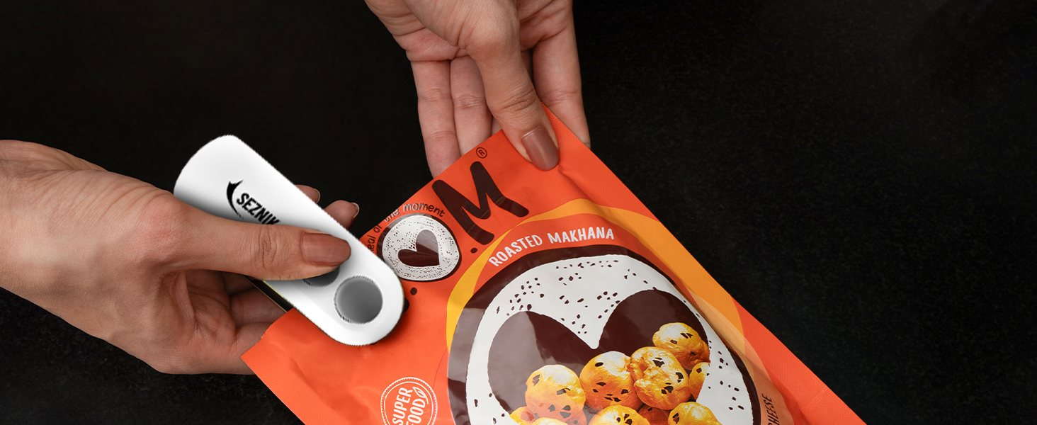 Compact sealer for office or hostel life – easy resealing of daily-use packets