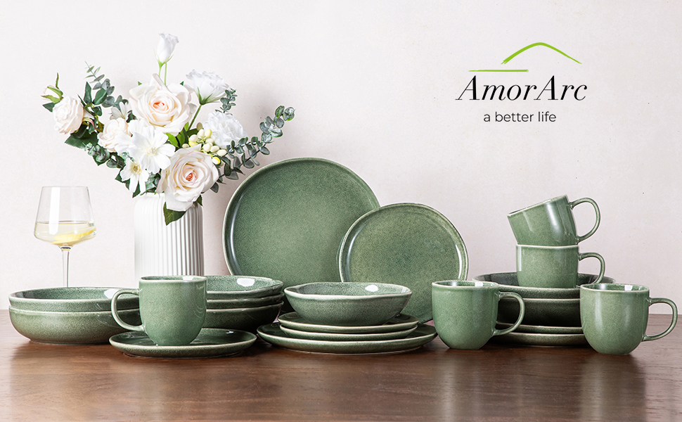 GREEN DINNERWARE SET