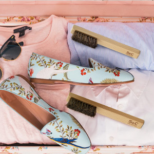 use these laundry brushes to rub & clean smudges on your delicate outfits or remove dirt from shoes