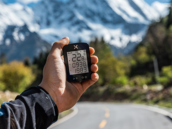 Amazon | XOSS G Gen2 サイクルコンピュータ GPS サイコン 2.2