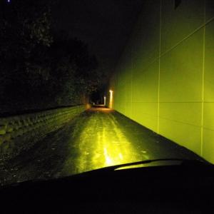 フィルムモール（黄変あります） アトムレンズの黄変や焼けをUV照射(LED)で除去して直す方法