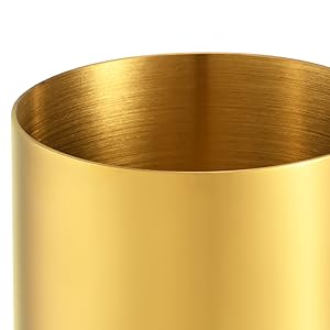 The appearance of the golden stainless steel pen holder