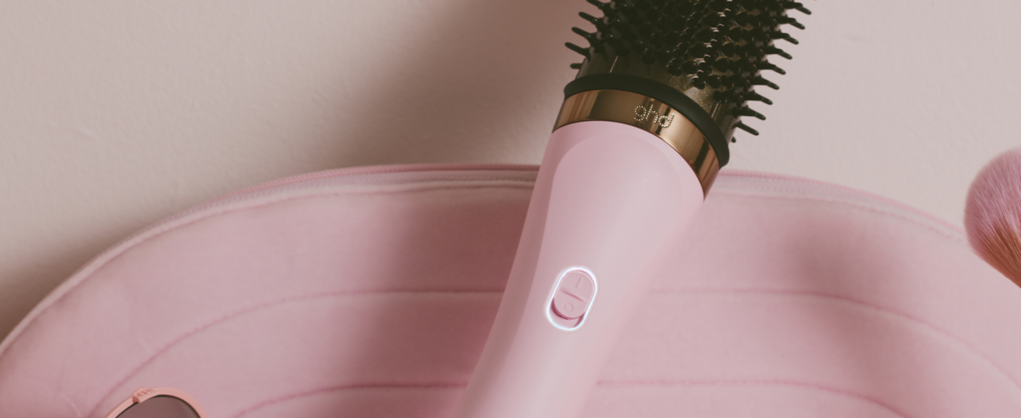 Fotografías de productos en primer plano que muestran una superficie con textura rosa o detalles de tela en diferentes ángulos y condiciones de iluminación.