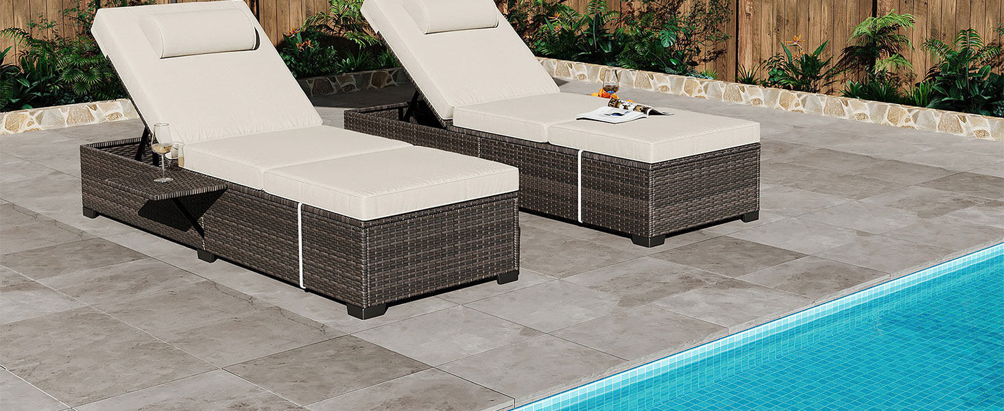 pool lounge chairs