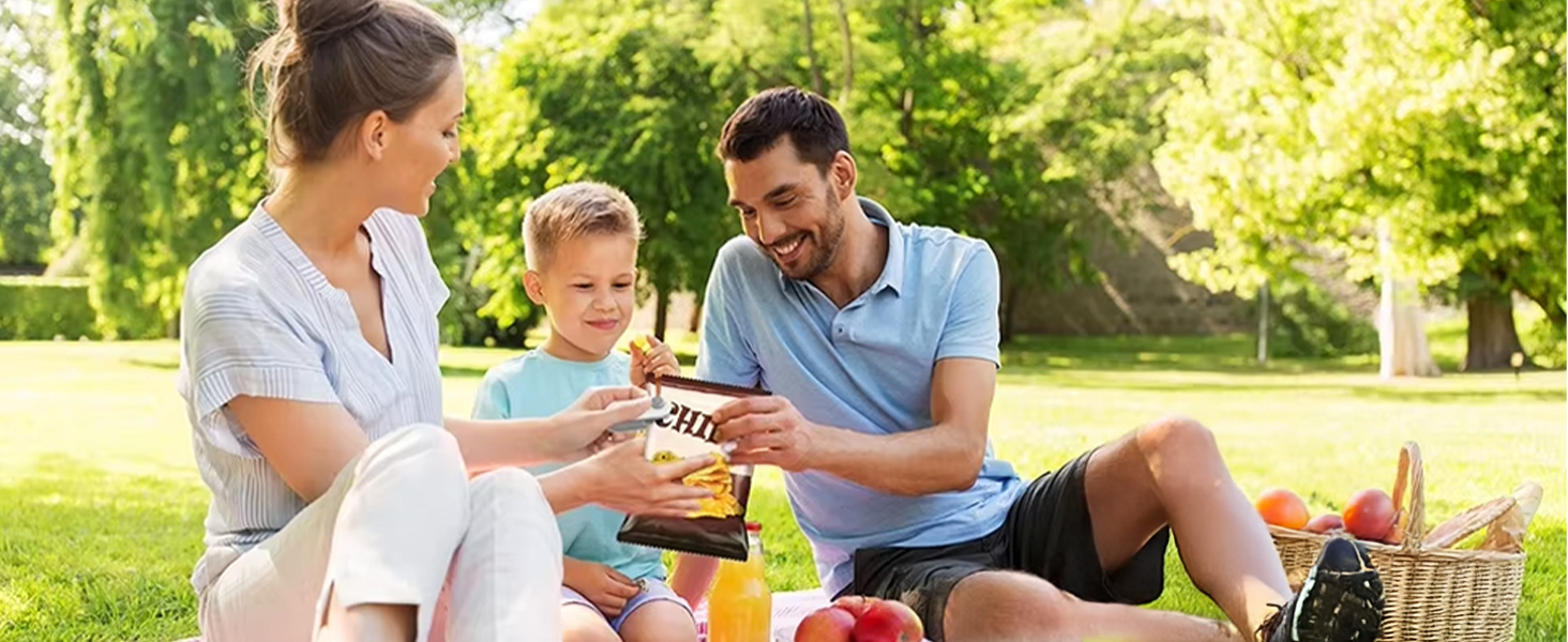 Perfect for picnics, travel, and camping – reseals snacks on the go