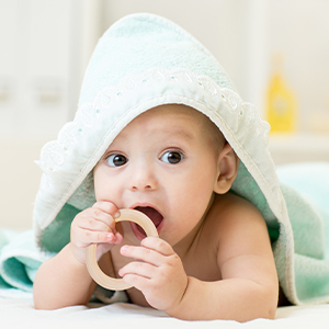 Natürlich Holz ungiftig, harmlos ist sicher für baby