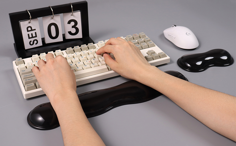 Clear Gel Wrist Rest for Keyboard and Mouse, Black