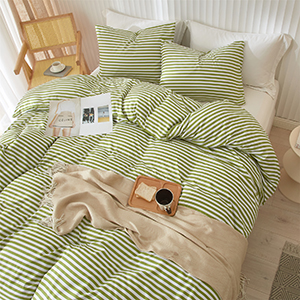 Striped Pattern Comforter Set