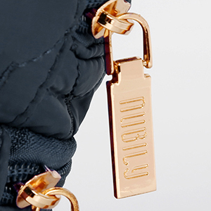 makeup bag with zippers