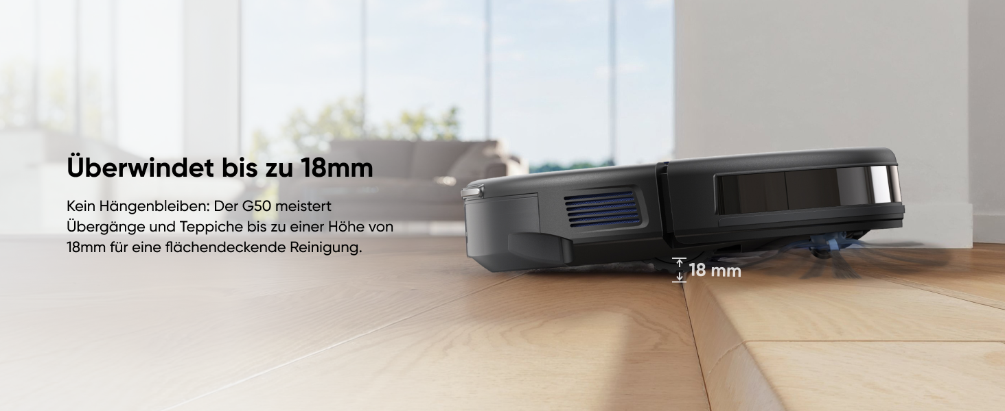 Roboterstaubsauger mit niedrigem Profil und 18 mm Höhenabstand, der seine Fähigkeit unter Möbeln unter Beweis stellt.