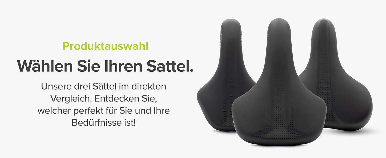 Drei schwarze Fahrradsättel werden nebeneinander gezeigt, um Produktvergleichsmöglichkeiten zu demonstrieren. Der deutsche Text gibt Informationen zur Sattelauswahl an