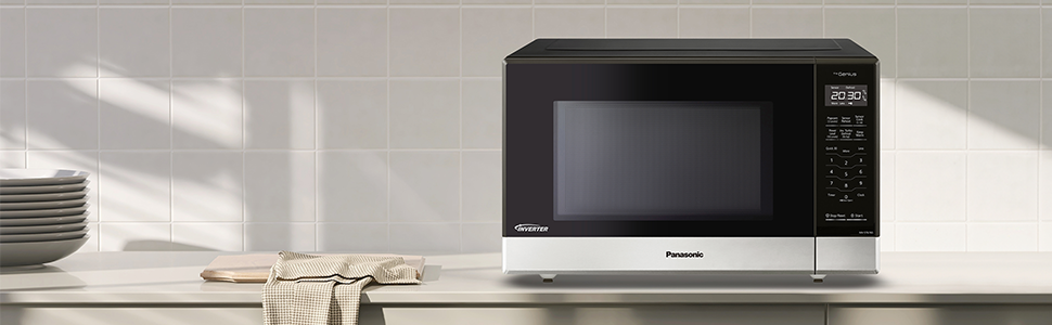 Panasonic NNST676SC Genius Mid-Size Inverter Microwave Oven