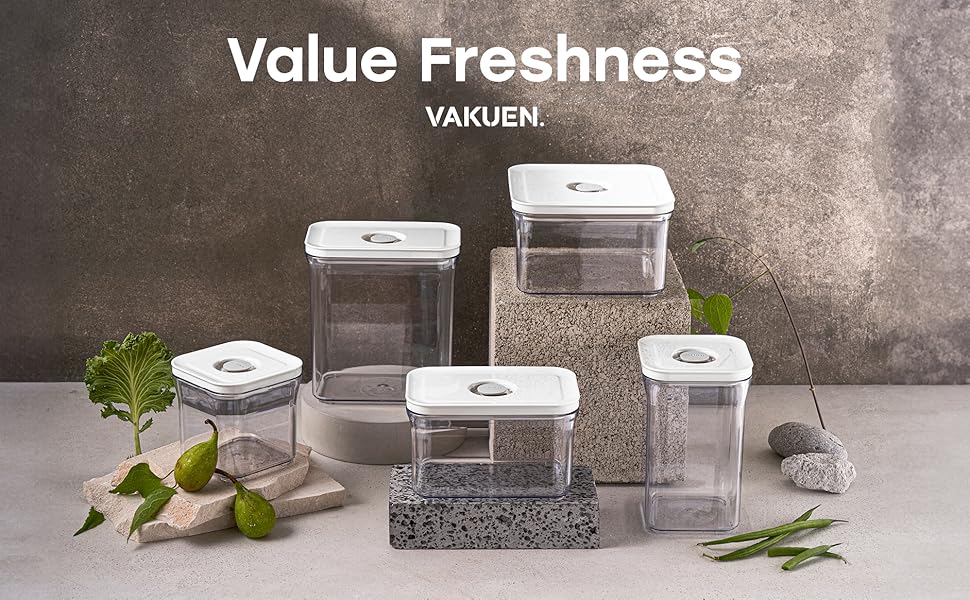 vakeun black and white