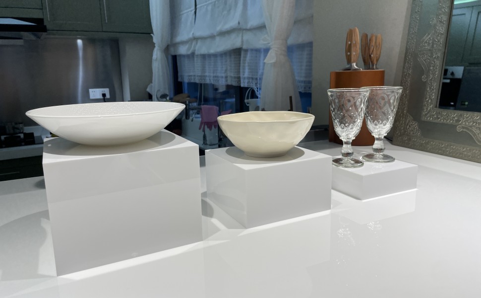 MUKEEN Sets of 3 Acrylic Catering Supplies Display Stand