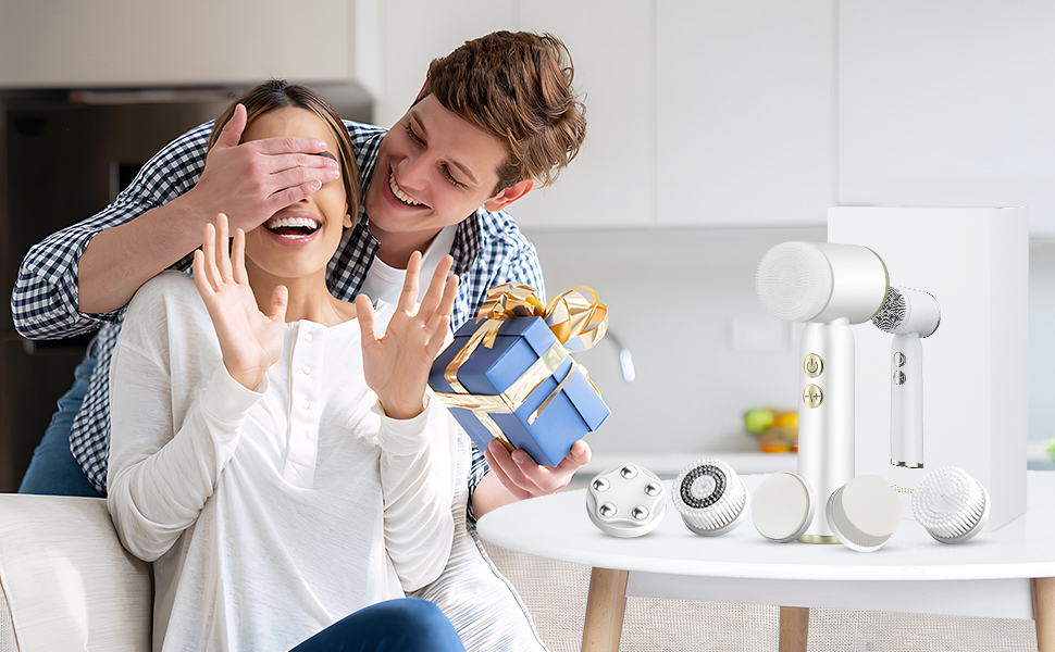 Facial Cleansing Brush