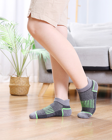 Kids Athletic Half Cushioned Ankle Socks Boys Girls Cotton Sport Low Cut Socks 6 Pairs