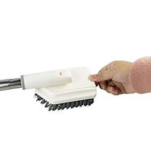 tub and tile scrubber for cleaning refill pads