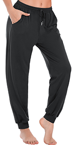 loose sweatpants