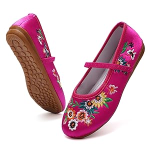 Mirabel Isabela costume shoes