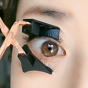 self-adhesive lashes